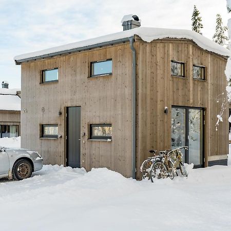 Mysig Liten Stuga Perfekt Foer Par Eller Liten Familj 萨伦 外观 照片